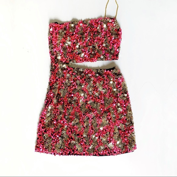 REVOLVE h:ours Sybila Mini Dress in Fuchsia & Gold - Picture 4 of 7